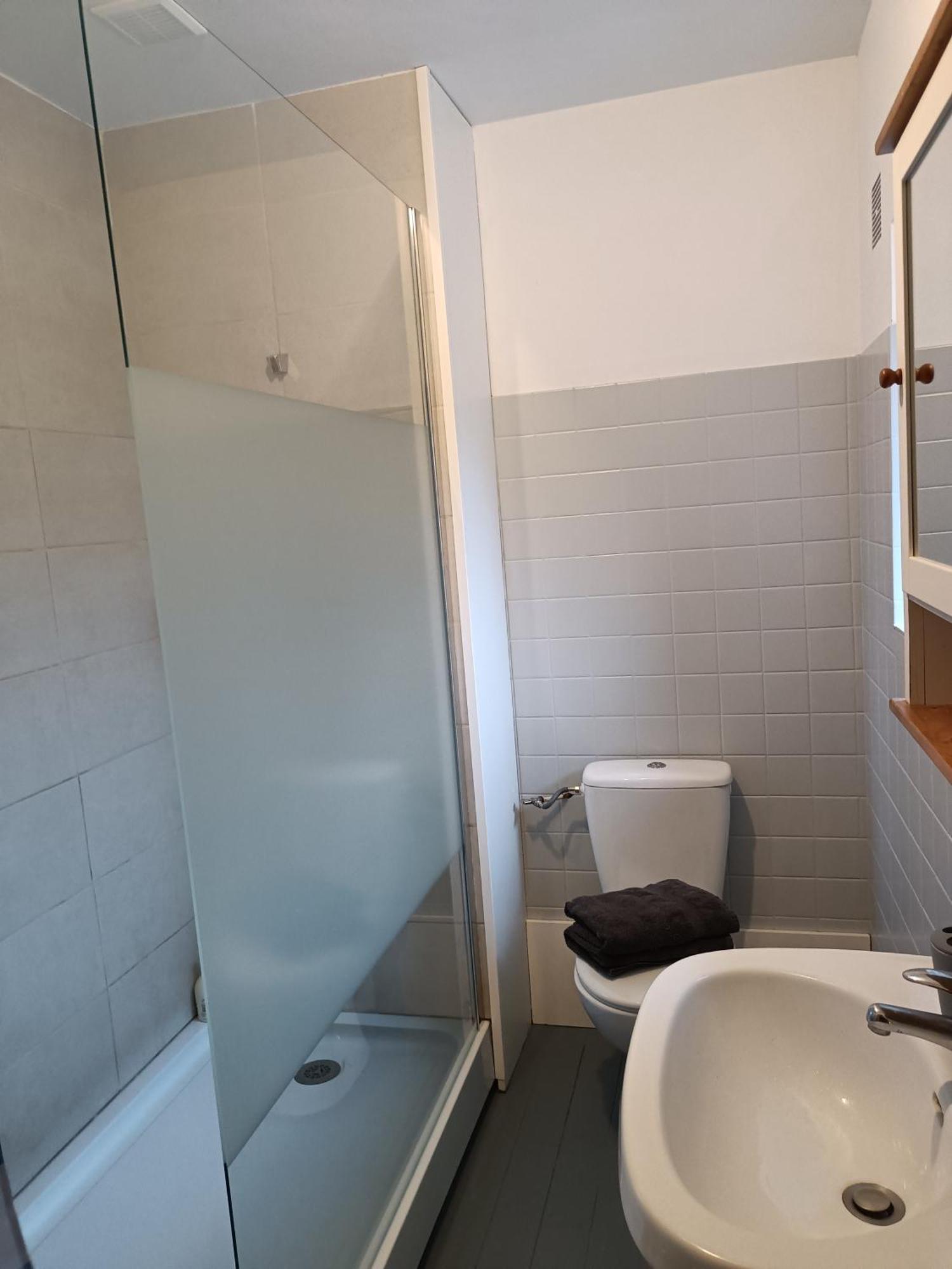 Ille Flottante, Maison Eclusiere Et Hebergements Insolites Sur Le Canal Hédé Dış mekan fotoğraf